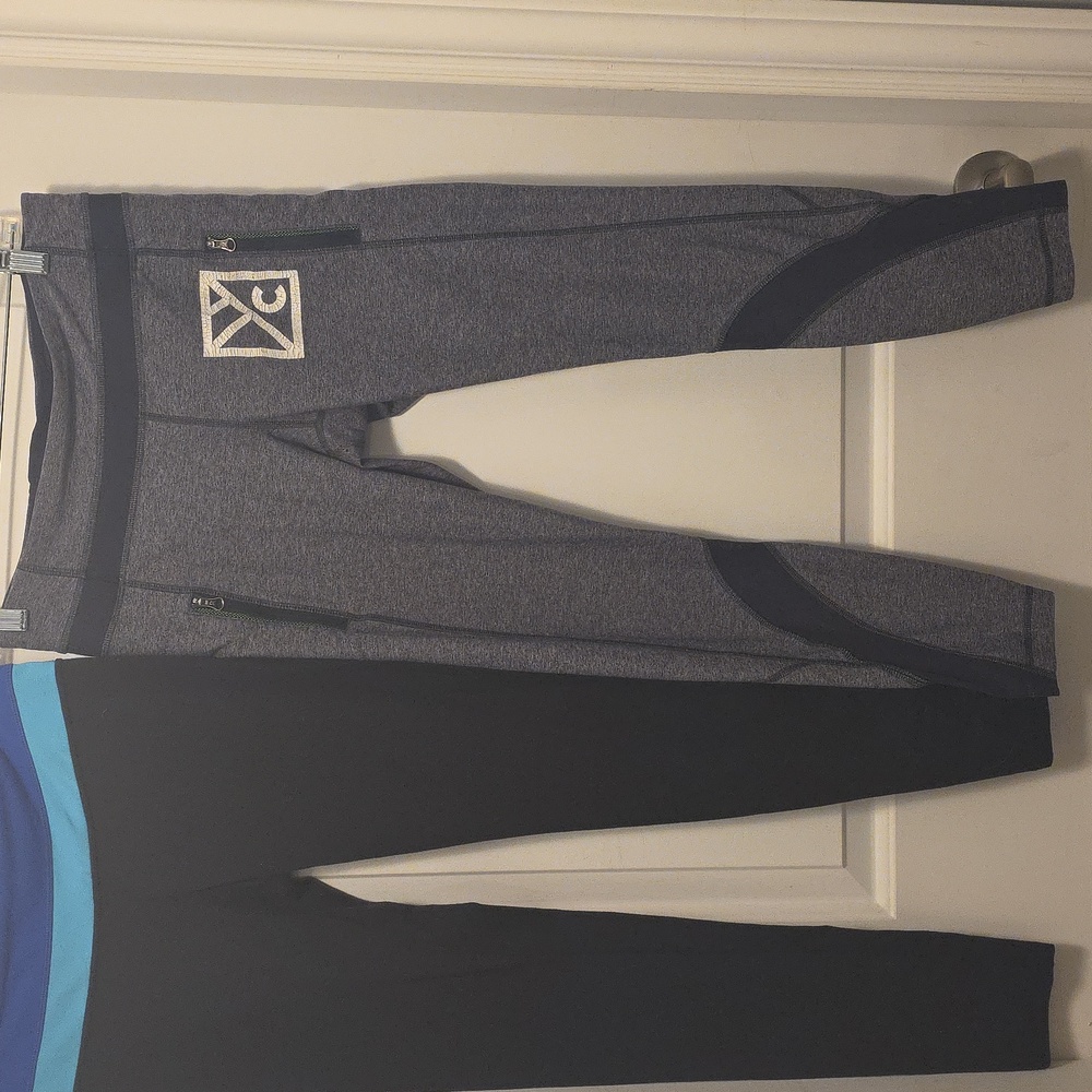 #53 Bundle of 2 Lululemon FLAWED Leggings Size 8, 25"/27" *wash wear, logo wear